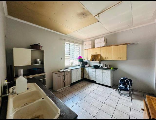 11 BEDROOM HOUSE FOR SALE IN DELVILLE